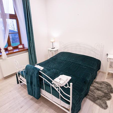 Apartamenty Stacja Kasina Kasina Wielka Εξωτερικό φωτογραφία