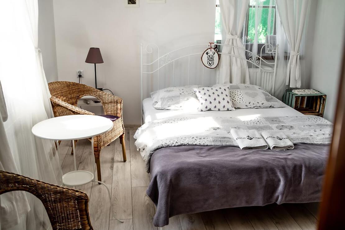 Apartamenty Stacja Kasina Kasina Wielka Εξωτερικό φωτογραφία